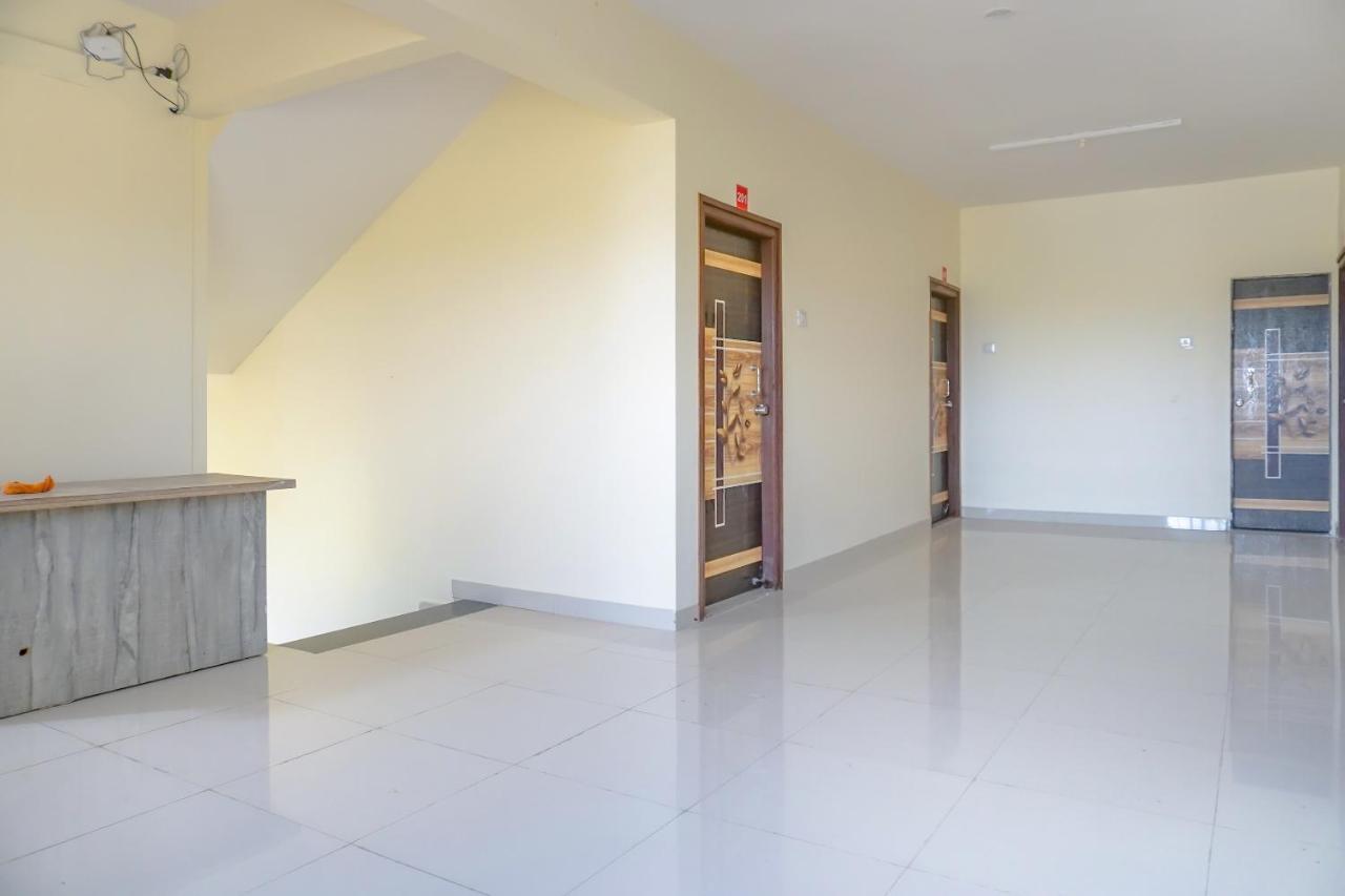 Oyo 81616 Omkar Executive Vagholi Exteriér fotografie